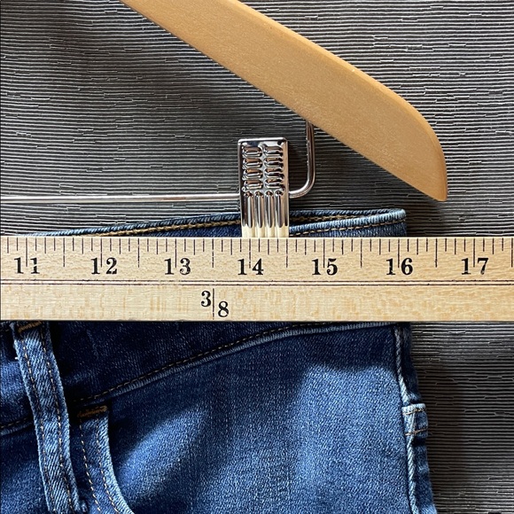 Madewell Dark Blue Women's Curvy Roadtripper jeans - Picture 4 of 10